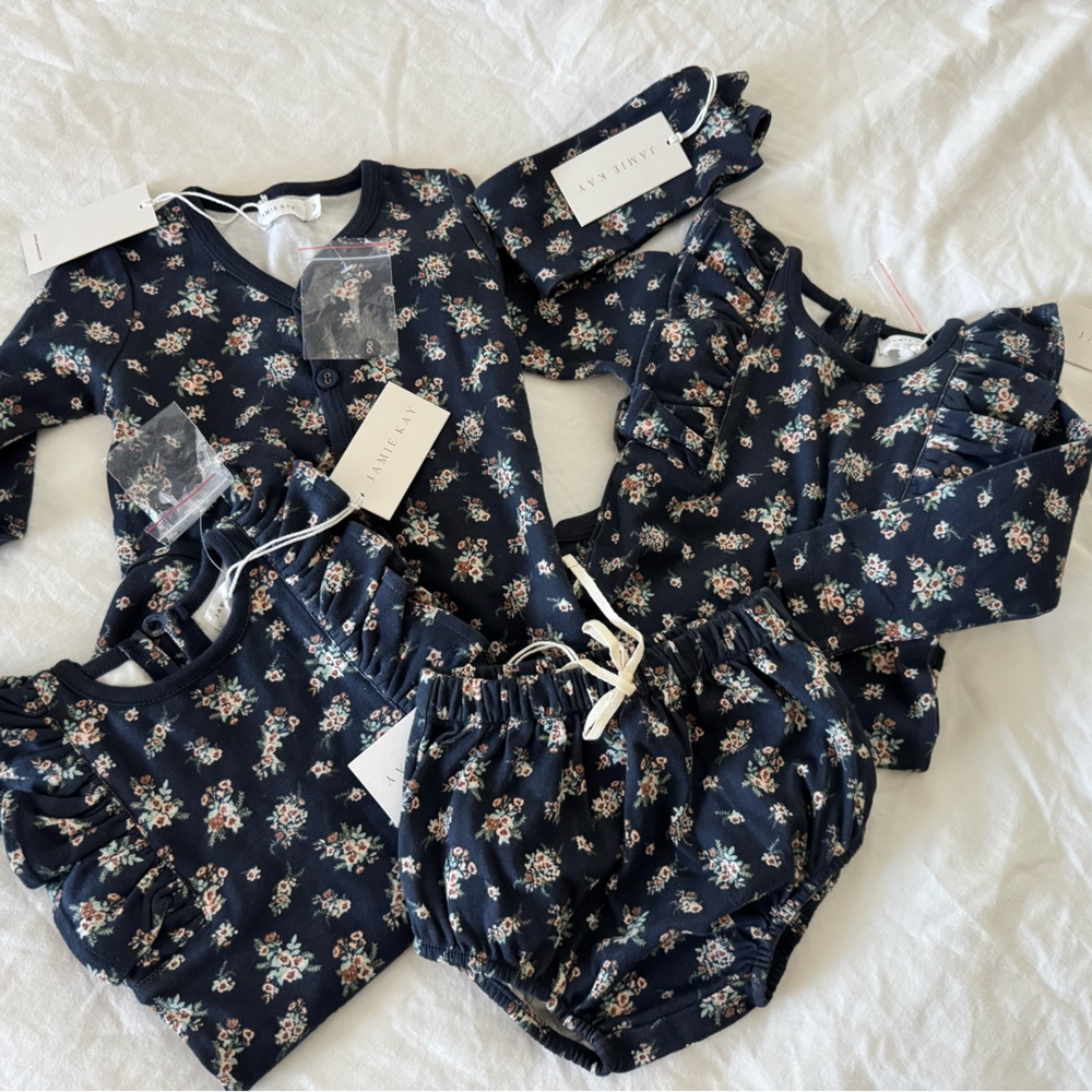 Jaime Kay NWT Bundle Set - 1 YR - Picture 6 of 16